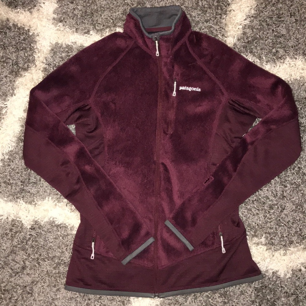 Patagonia Women’s R2 Jacket- Small/Maroon
